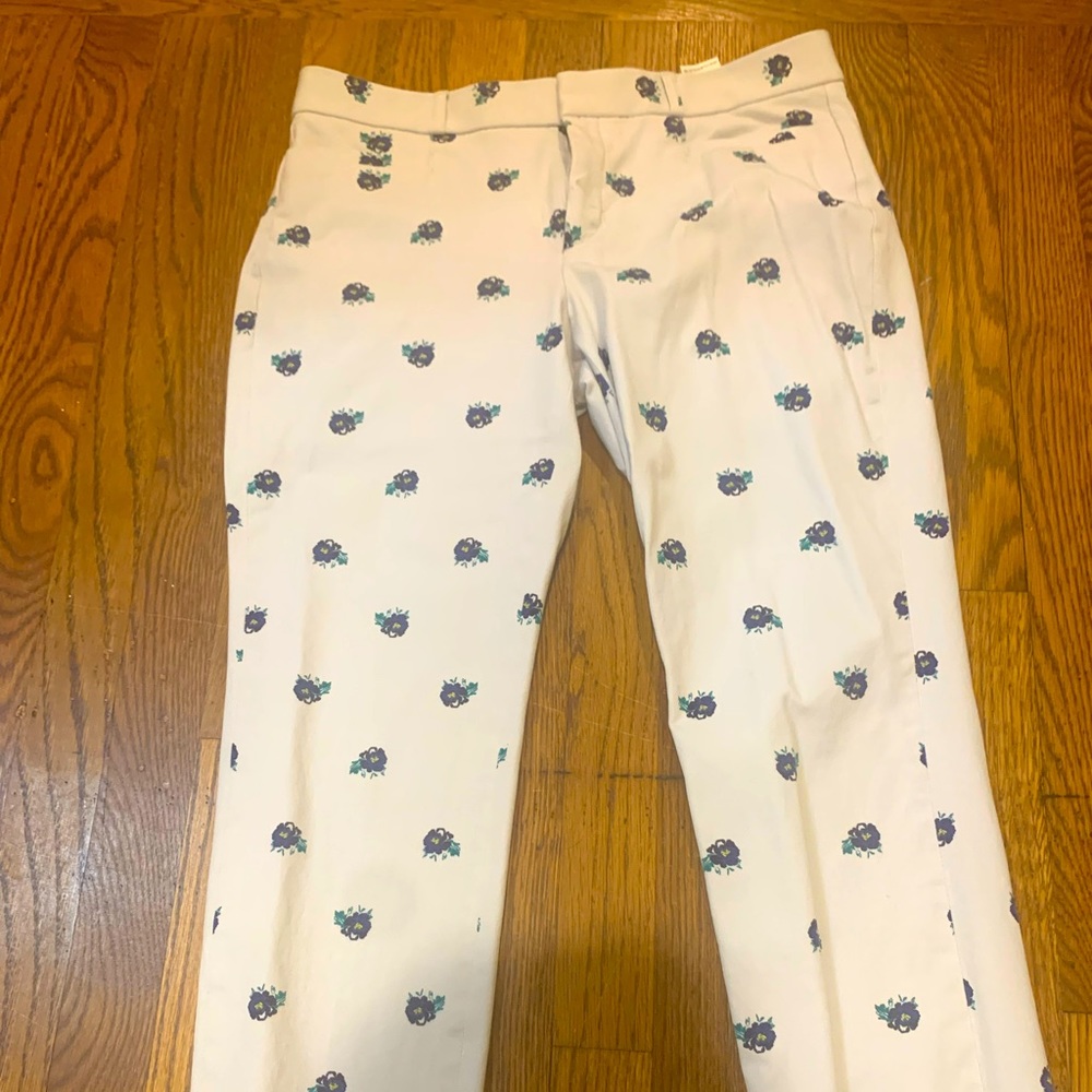 Banana Republic Jackson fit ankle length pants with floral print size 8.